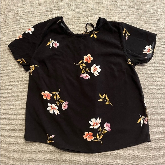 Abercrombie & Fitch Lightweight Floral Shirt - Picture 1 of 2